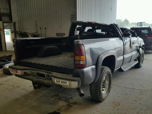 1GTHC29G92E137286 - 2002 GMC SIERRA C25 GRAY photo 4