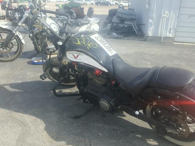 5VPWB36NXG3048978 - 2016 VICTORY MOTORCYCLES HIGH-BALL Schwarz Foto 9