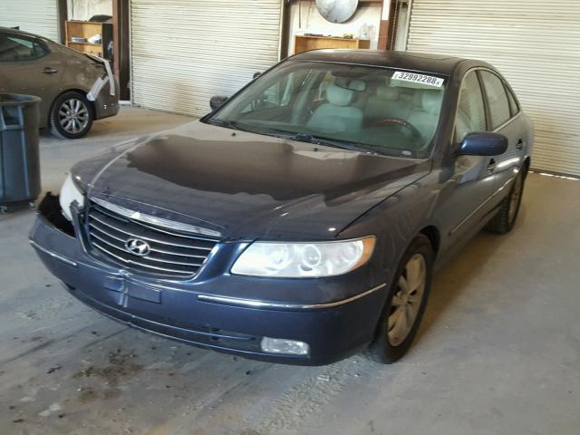 KMHFC46F17A206206 - 2007 HYUNDAI AZERA SE BLUE photo 2