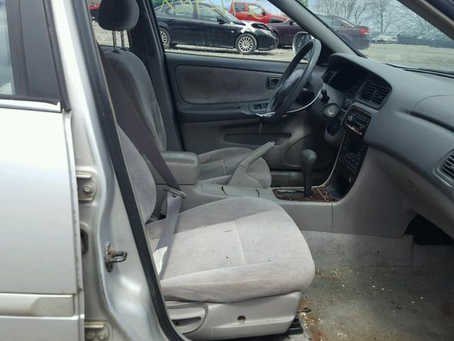 1N4DL01D6WC242282 - 1998 NISSAN ALTIMA XE SILVER photo 5