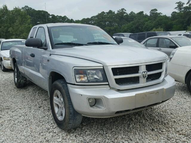 1D7RE3BP7AS233549 - 2010 DODGE DAKOTA SXT SILVER photo 1