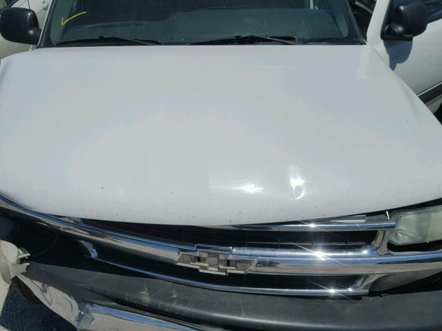 3GNEC16Z53G334900 - 2003 CHEVROLET SUBURBAN C WHITE photo 7