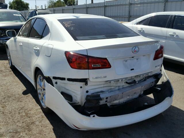 JTHBE262262005694 - 2006 LEXUS IS 350 WHITE photo 3