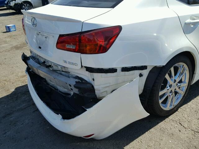 JTHBE262262005694 - 2006 LEXUS IS 350 WHITE photo 9