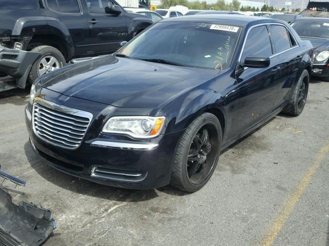 2C3CCAAGXCH166231 - 2012 CHRYSLER 300 BLACK photo 2