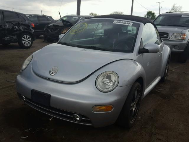 3VWCD21Y43M331177 - 2003 VOLKSWAGEN NEW BEETLE 银色 照片 2