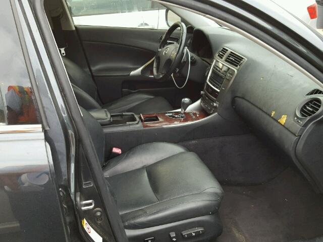 JTHCK262362008195 - 2006 LEXUS IS250 AWD GRAY photo 5