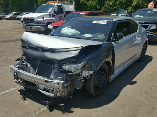 JTKJF5C79D3064964 - 2013 TOYOTA SCION TC 银色 照片 2