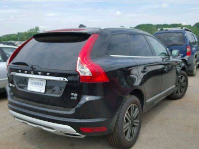 YV440MRR3H2121452 - 2017 VOLVO XC60 T5 BLACK photo 4