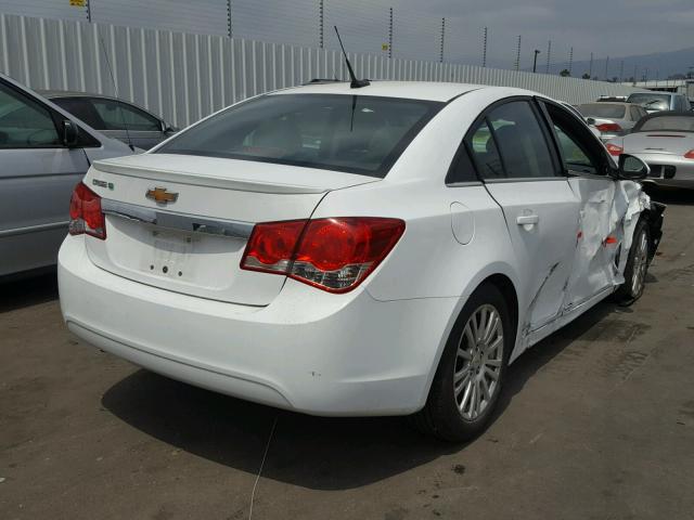 1G1PK5S97B7298065 - 2011 CHEVROLET CRUZE ECO WHITE photo 4