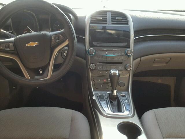 1G11B5SAXDF248964 - 2013 CHEVROLET MALIBU LS Gümüş foto 9