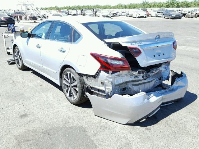 1N4AL3AP0HN325793 - 2017 NISSAN ALTIMA 2.5 SILVER photo 3