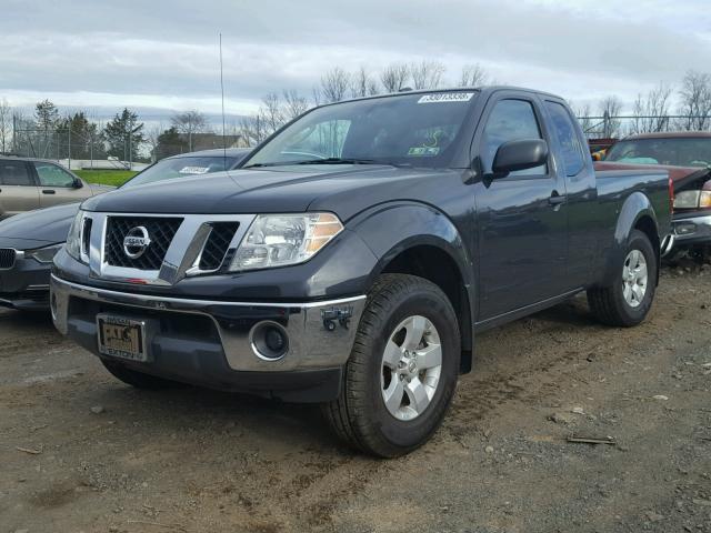 1N6AD0CW1BC428926 - 2011 NISSAN FRONTIER S CHARCOAL photo 2