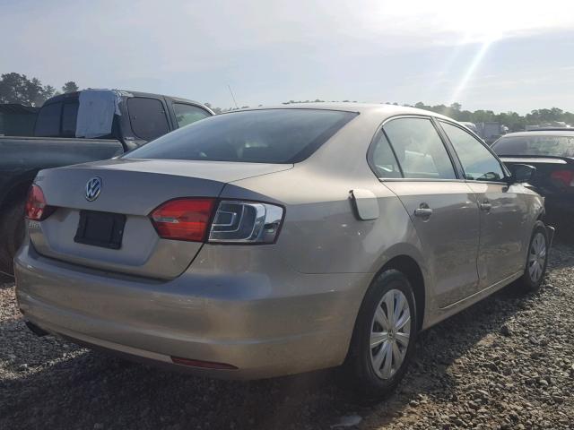 3VW2K7AJ2DM273573 - 2013 VOLKSWAGEN JETTA BASE Բեժ լուսանկար 4