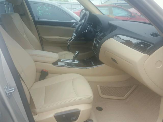 5UXWX9C51F0D58591 - 2015 BMW X3 XDRIVE2 ვერცხლისფერი ფოტო 5