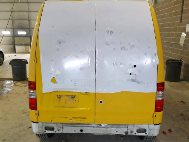 NM0LS7CN3CT097217 - 2012 FORD TRANSIT CO YELLOW photo 9