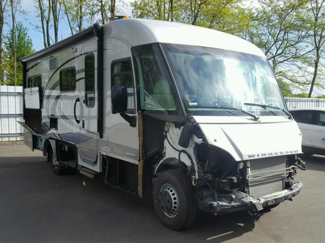 WDAPF4CA0F9618399 - 2016 WINNEBAGO MOTORHOME SILVER photo 1