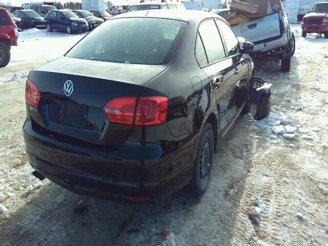 3VW1K7AJ8BM329489 - 2011 VOLKSWAGEN JETTA BASE Սև լուսանկար 4