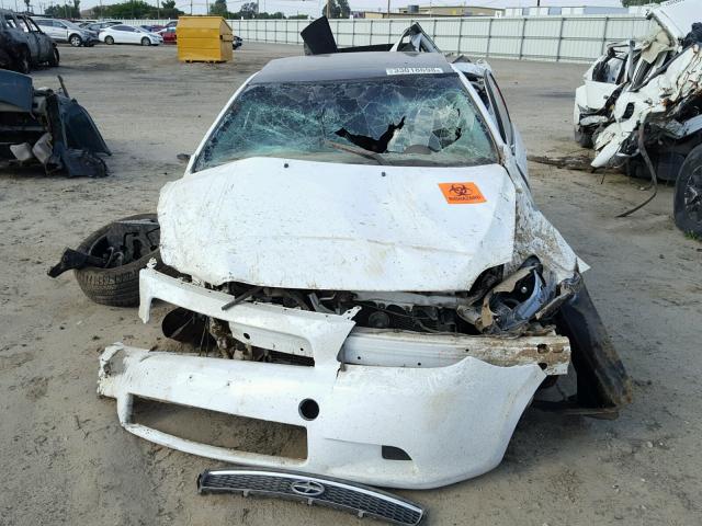 JTKDE177960088995 - 2006 TOYOTA SCION TC 白色 照片 9