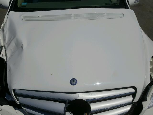 4JGCB65E06A017345 - 2006 MERCEDES-BENZ R 350 WHITE photo 7