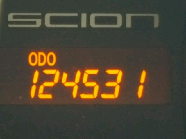 JTKJF5C76B3018358 - 2011 TOYOTA SCION TC 黑色 照片 8