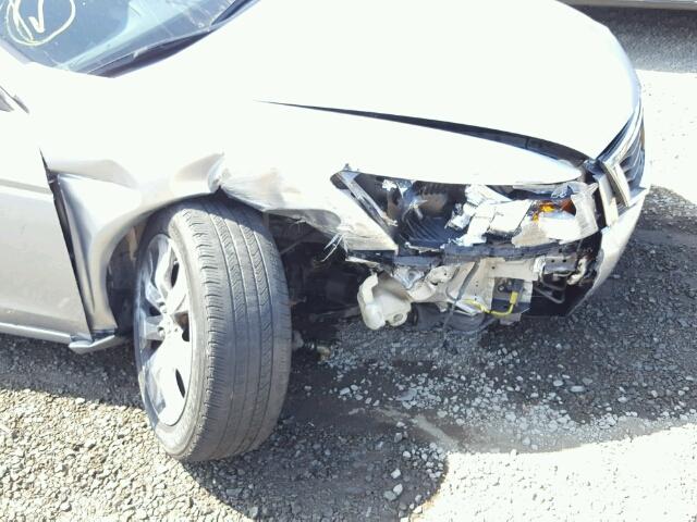 1HGCP2F71AA092192 - 2010 HONDA ACCORD SILVER photo 9