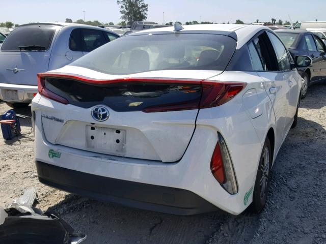 JTDKARFP0H3021388 - 2017 TOYOTA PRIUS PRIM თეთრი ფოტო 4