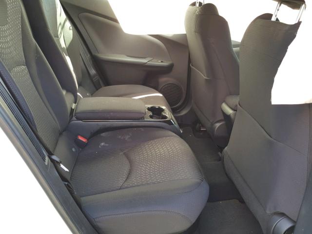 JTDKARFP0H3021388 - 2017 TOYOTA PRIUS PRIM თეთრი ფოტო 6