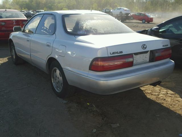 JT8BF12G4T0174258 - 1996 LEXUS ES 300 WHITE photo 3