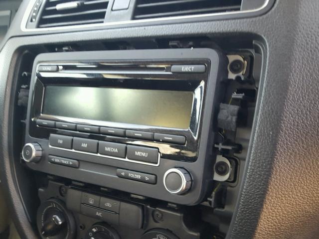 3VW2K7AJXEM397740 - 2014 VOLKSWAGEN JETTA BASE Սև լուսանկար 9