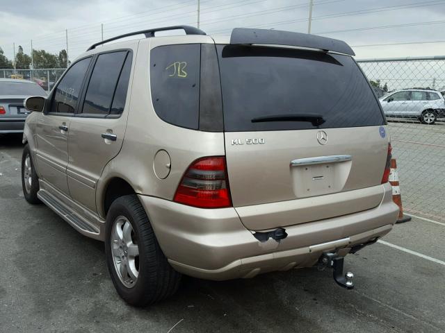 4JGAB75E02A318270 - 2002 MERCEDES-BENZ ML 500 GOLD photo 3