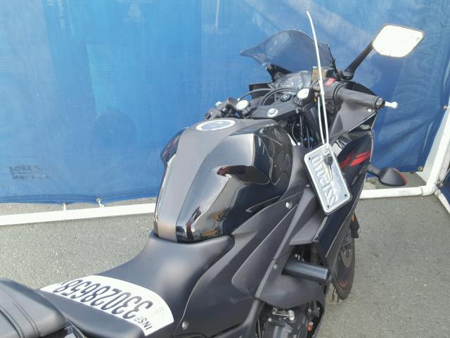 MH3RH06Y8FK007614 - 2015 YAMAHA YZFR3 BLACK photo 5