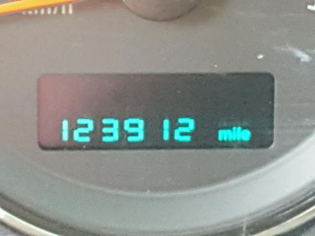 1J8HG58206C214374 - 2006 JEEP COMMANDER თეთრი ფოტო 8