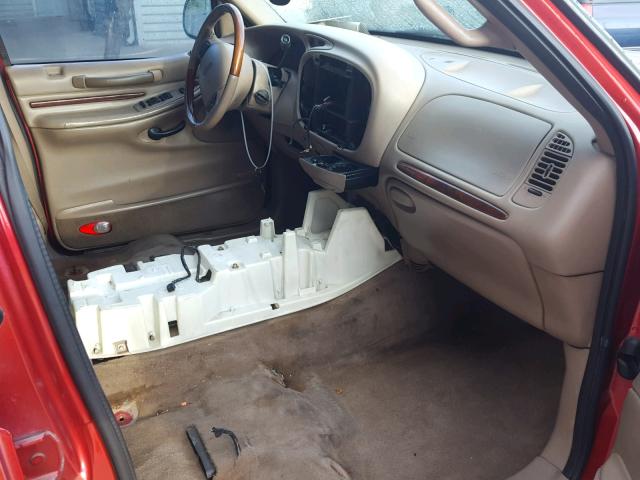 5LMPU28L7WLJ24375 - 1998 LINCOLN NAVIGATOR 栗色 照片 5