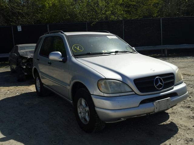 4JGAB54EXYA171230 - 2000 MERCEDES-BENZ ML 320 SILVER photo 1