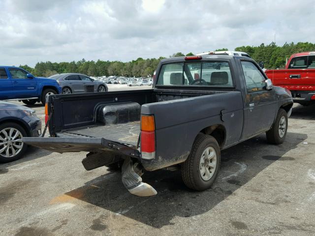 1N6SD11SXVC426347 - 1997 NISSAN TRUCK BASE GRAY photo 4