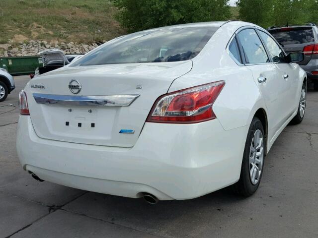 1N4AL3AP8DN542583 - 2013 NISSAN ALTIMA WHITE photo 4