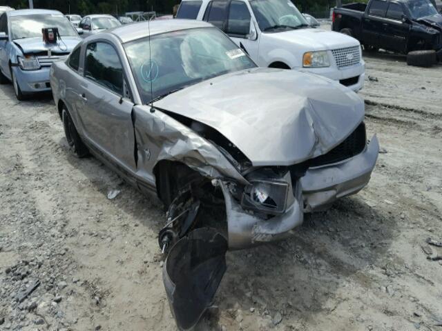 1ZVHT80N695141463 - 2009 FORD MUSTANG GRAY photo 1