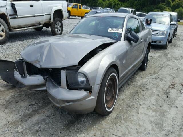 1ZVHT80N695141463 - 2009 FORD MUSTANG GRAY photo 2