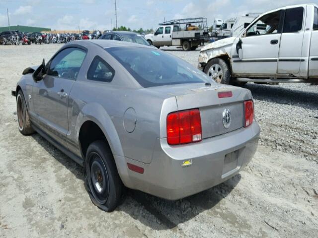 1ZVHT80N695141463 - 2009 FORD MUSTANG GRAY photo 3