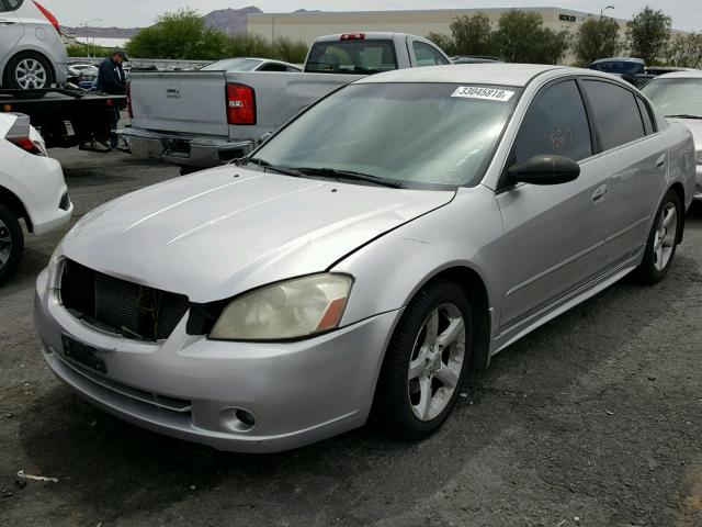 1N4BL11D55N441386 - 2005 NISSAN ALTIMA SE SILVER photo 2