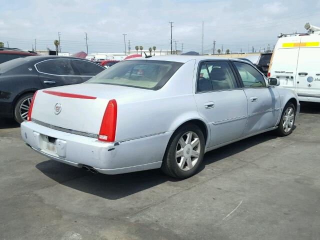 1G6KD57Y36U208402 - 2006 CADILLAC DTS SILVER photo 4