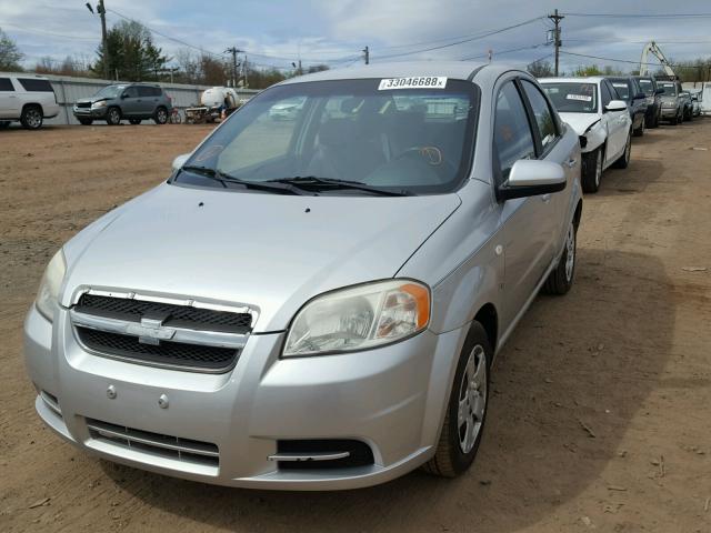 KL1TD56628B248669 - 2008 CHEVROLET AVEO BASE Srebrny zdjęcie 2