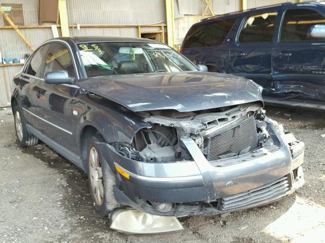 WVWRH63B71E149980 - 2001 VOLKSWAGEN PASSAT GLX 石墨色 照片 1