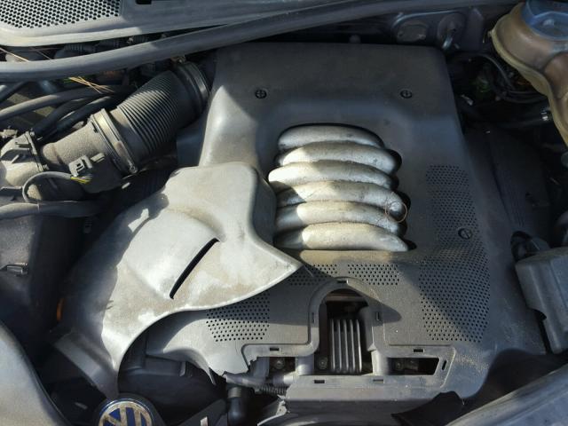 WVWRH63B71E149980 - 2001 VOLKSWAGEN PASSAT GLX 石墨色 照片 7