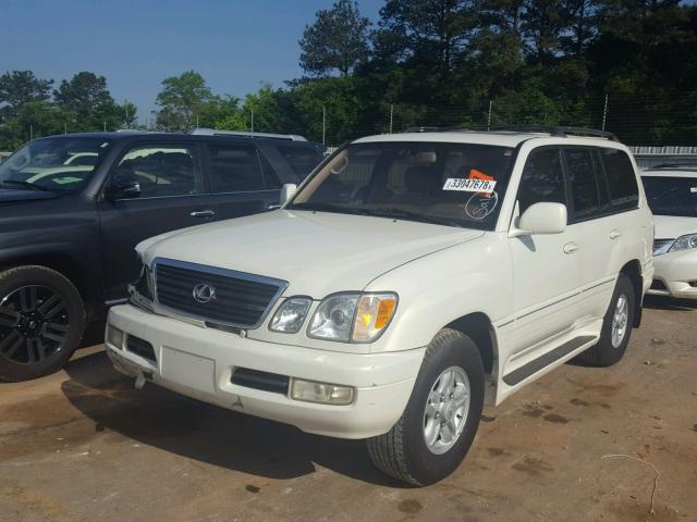 JT6HT00WXX0062795 - 1999 LEXUS LX 470 WHITE photo 2