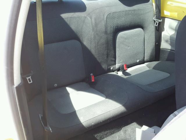 3VWCK31C74M414314 - 2004 VOLKSWAGEN NEW BEETLE 黄色 照片 6