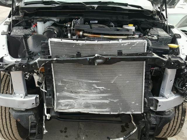 3C6UR5CL5HG741110 - 2017 RAM 2500 ST SILVER photo 7