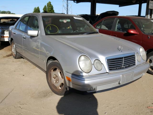 WDBJF70F4WA644442 - 1998 MERCEDES-BENZ E 430 SILVER photo 1