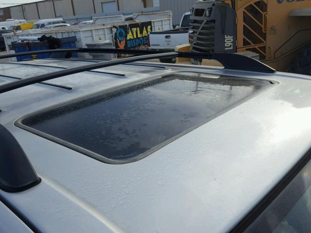 4S6DM58W114406863 - 2001 HONDA PASSPORT E SILVER photo 9